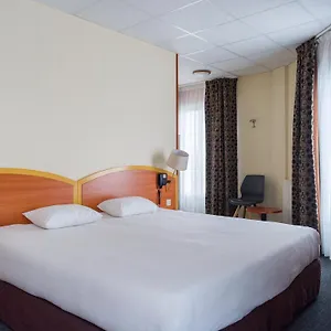 Kyriad Hotel